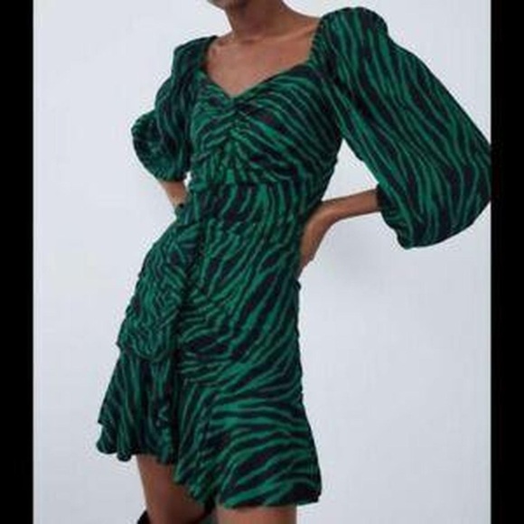 Zara Animal Printed Mini Dress Puff Sleeve Size Medium M NWT Bloggers Favorite - Picture 10 of 14